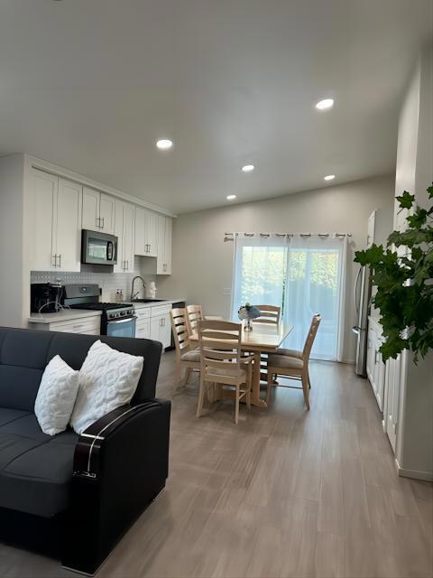 Placitas De La Paz - Residential Lease