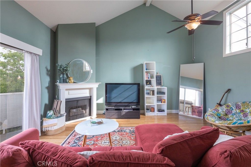 Photo of 1100 Euclid Avenue #304, Long Beach, CA 90804 (MLS # PW26054755)