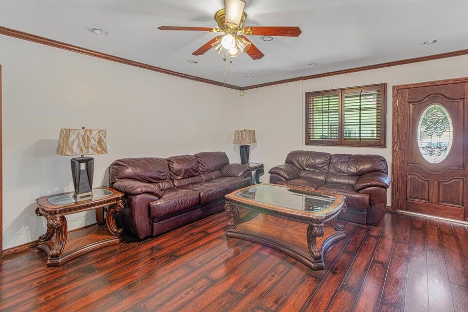 2930 W Florence Avenue, Los Angeles CA 90043