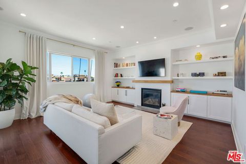 Photo of 1316 Amherst Avenue #402, Los Angeles, CA 90025 (MLS # 26666165)