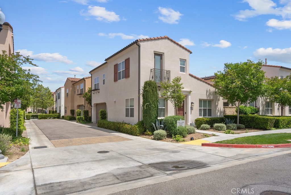 21851 Moveo Drive