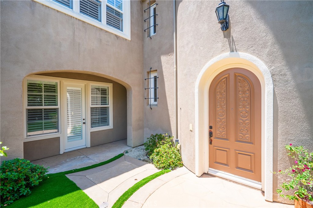 26743 Mont Calabasas Drive