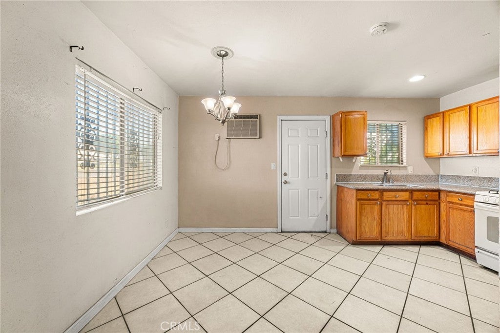 1575 S Tippecanoe