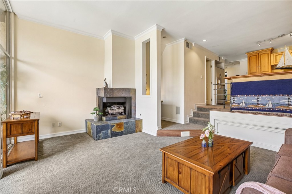 7124 Marina Pacifica N
