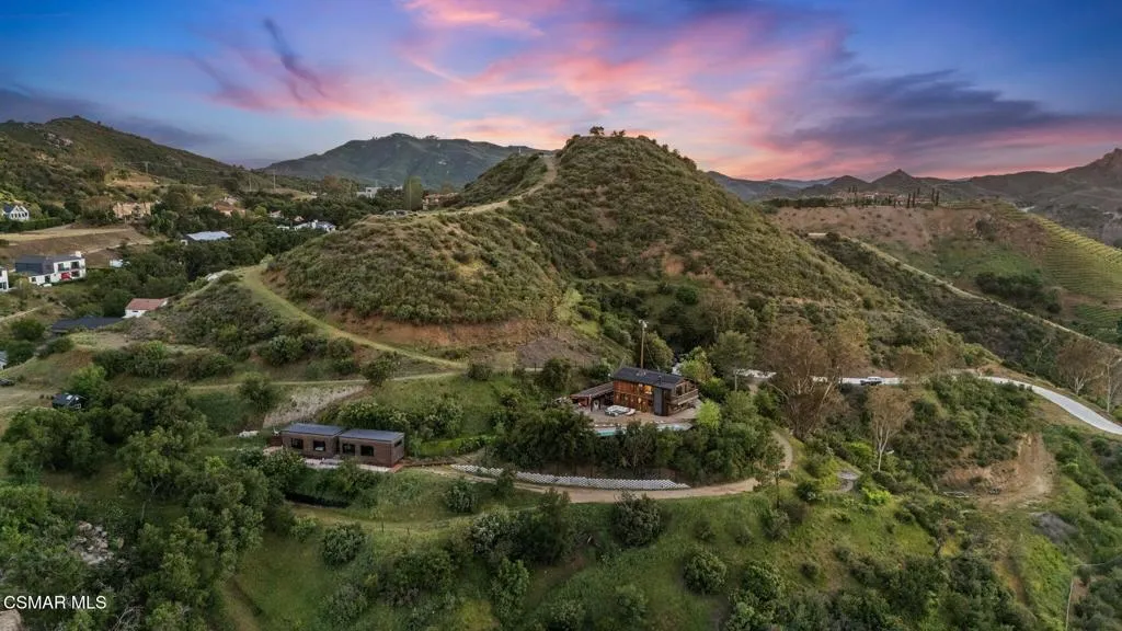 Malibu, California 90265, United States, 4 Bedrooms Bedrooms, ,3 BathroomsBathrooms,Residential,Active,112637