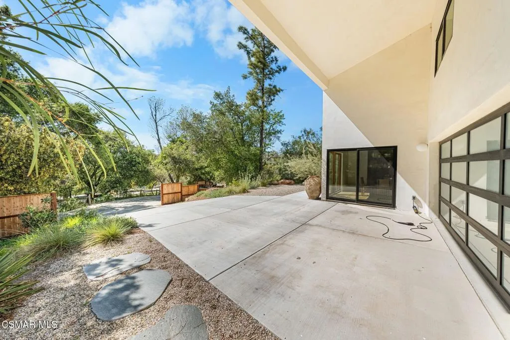 Malibu, California 90265, United States, 4 Bedrooms Bedrooms, ,3 BathroomsBathrooms,Residential,Active,112637