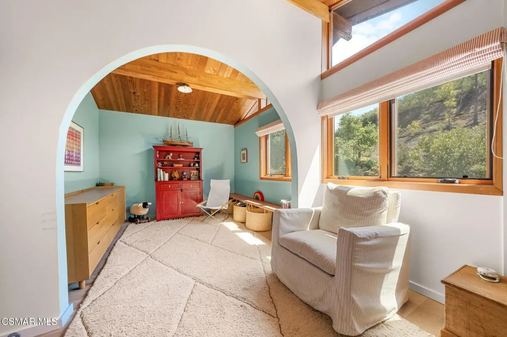 Malibu, California 90265, United States, 4 Bedrooms Bedrooms, ,3 BathroomsBathrooms,Residential,Active,112637