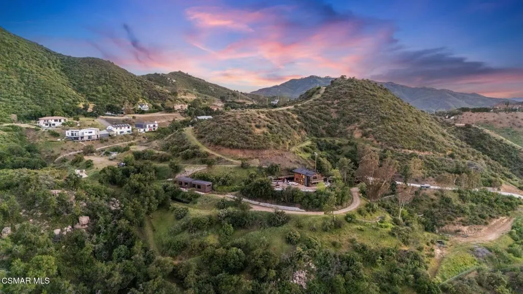 Malibu, California 90265, United States, 4 Bedrooms Bedrooms, ,3 BathroomsBathrooms,Residential,Active,112637