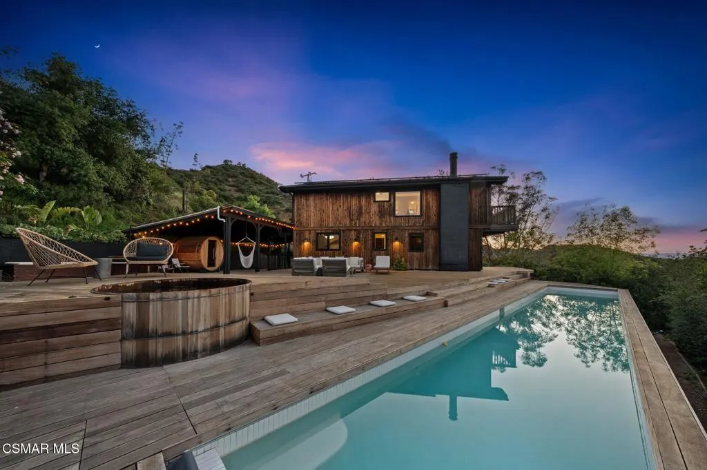 Malibu, California 90265, United States, 4 Bedrooms Bedrooms, ,3 BathroomsBathrooms,Residential,Active,112637