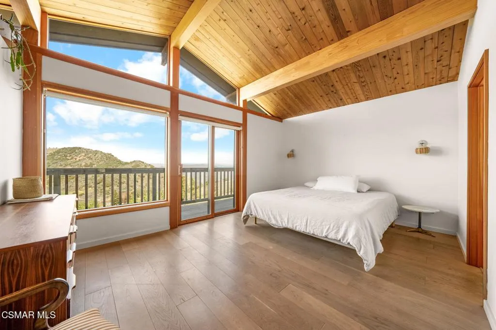 Malibu, California 90265, United States, 4 Bedrooms Bedrooms, ,3 BathroomsBathrooms,Residential,Active,112637