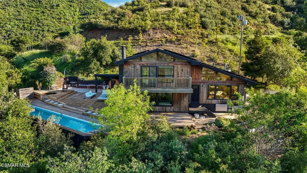 Malibu, California 90265, United States, 4 Bedrooms Bedrooms, ,3 BathroomsBathrooms,Residential,Active,112637