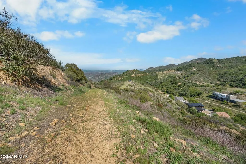 Malibu, California 90265, United States, 4 Bedrooms Bedrooms, ,3 BathroomsBathrooms,Residential,Active,112637