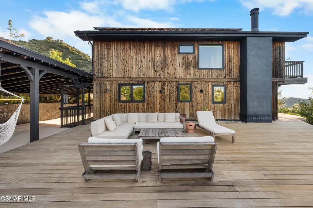 Malibu, California 90265, United States, 4 Bedrooms Bedrooms, ,3 BathroomsBathrooms,Residential,Active,112637