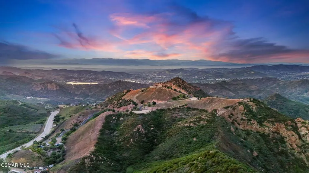 Malibu, California 90265, United States, 4 Bedrooms Bedrooms, ,3 BathroomsBathrooms,Residential,Active,112637