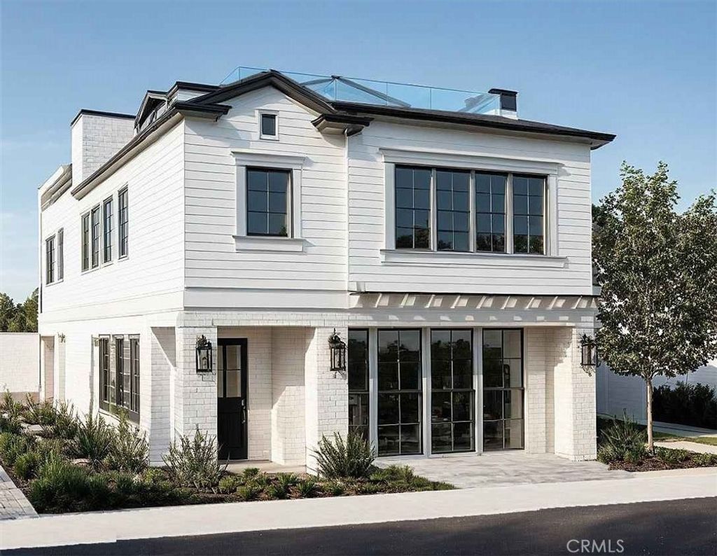 Photo of 1589 E Ocean Blvd, Newport Beach, CA 92661 (MLS # PW26071219)