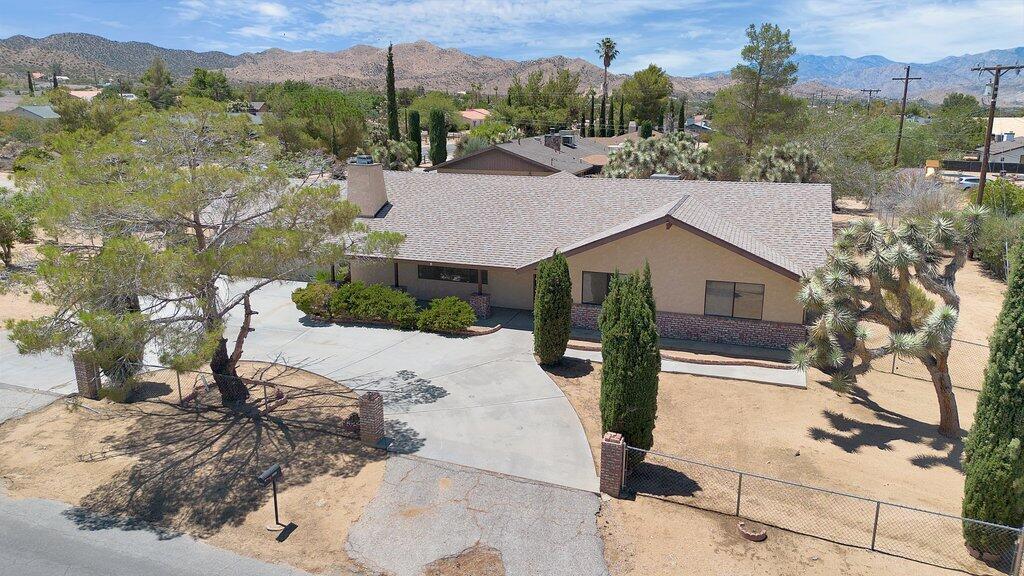 This three bedroom, two bath ranch-style home in popular Sky Harbor has over 1800 sq. ft. of living space. Sellers installed a new kitchen with new vinyl flooring, new carpet in living, dining and hallway areas. new toilets and new paint inside. The home was a successful family rental property for many years and is ready for a new owner. This home enters the market after a lengthy probate and real estate agent is related to the sellers.