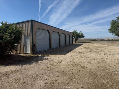 Tiny photo for 1640 Valley Quail PL, Paso Robles, CA 93446 (MLS # NS26103306)