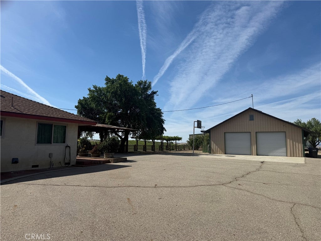 Paso Robles, California, 93446, United States, 3 Bedrooms Bedrooms, ,2 BathroomsBathrooms,Residential,Active,2045624