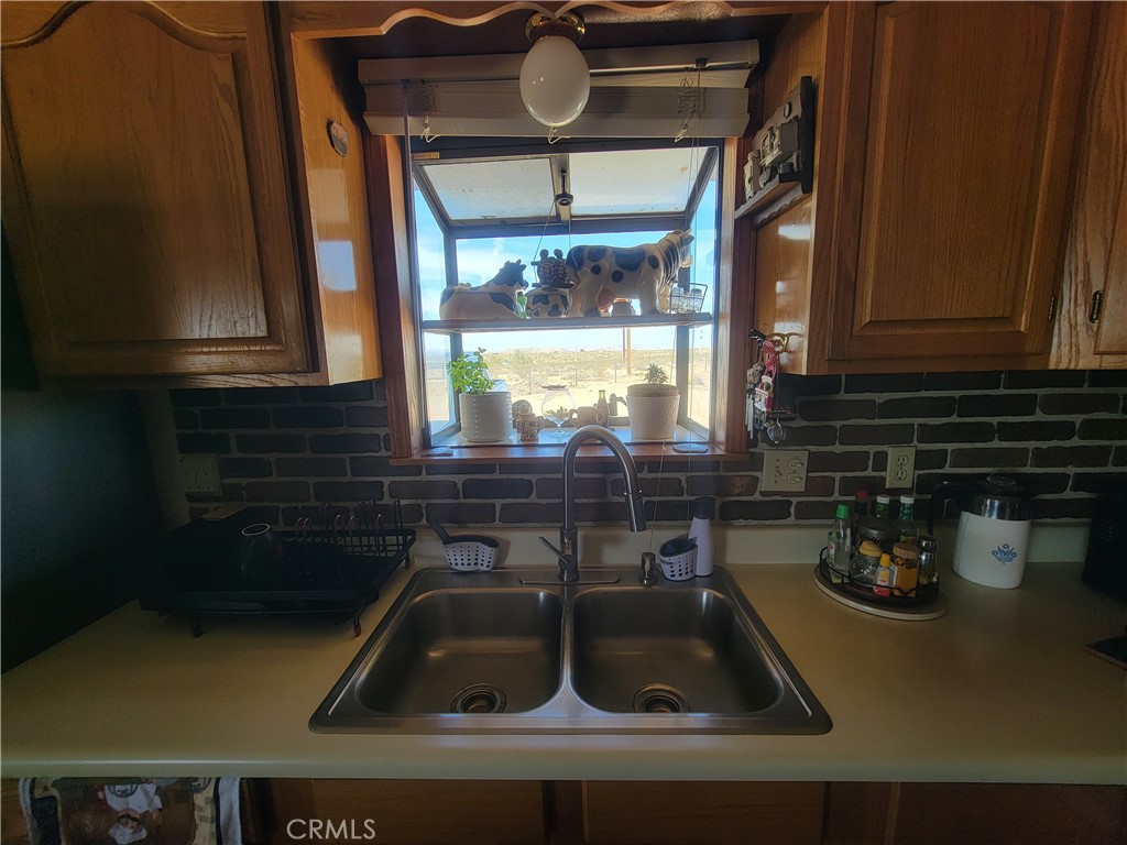 5566 Oleta Road
