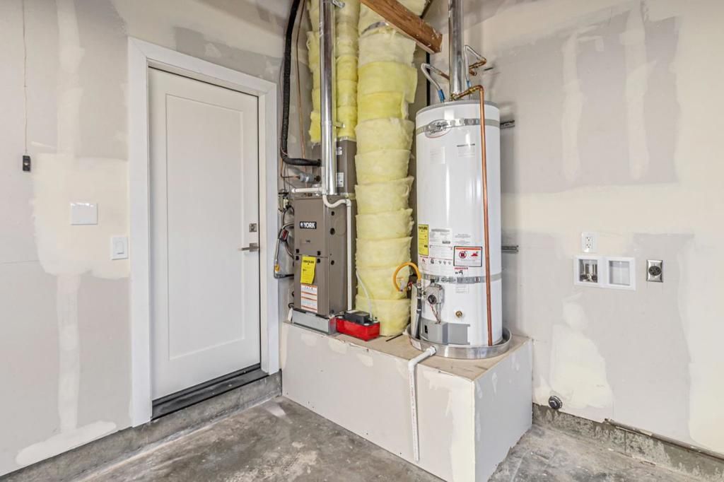 listing image 130728123096859484296