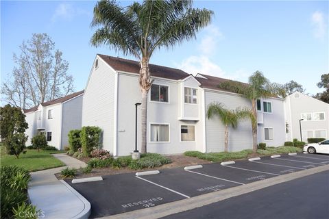 Photo of 2 Terrace Circle, Laguna Niguel, CA 92677 (MLS # OC26053699)