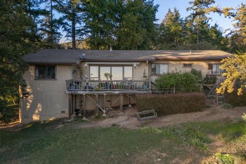 Photo of 25967 Mar Vista Court, Los Gatos, CA 95033 (MLS # ML82037992)