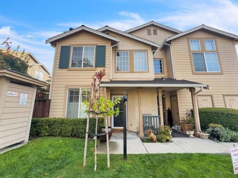 10882 Glengarry Lane Dublin CA 94568