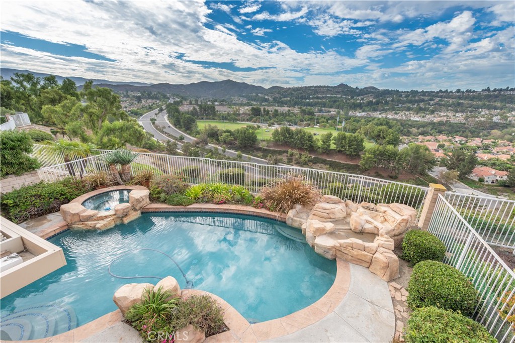 8596 E Canyon Vista Drive