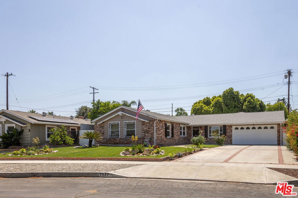 7537 Quimby Avenue, West Hills CA 91307