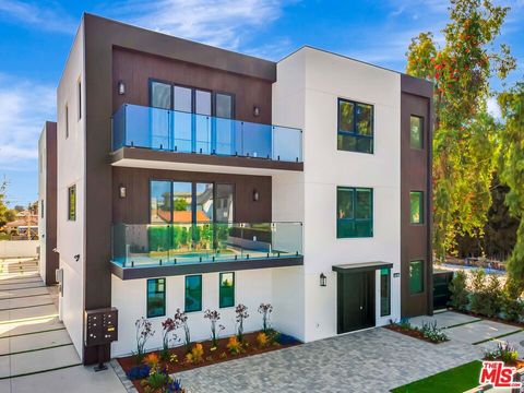 Tiny photo for 1921 Federal Avenue #1919, Los Angeles, CA 90025 (MLS # 25619795)