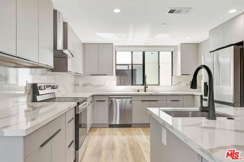 Tiny photo for 1921 Federal Avenue #1919, Los Angeles, CA 90025 (MLS # 25619795)