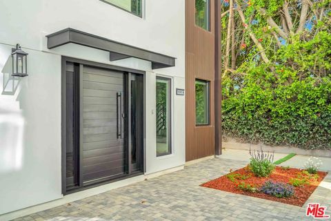 Tiny photo for 1921 Federal Avenue #1919, Los Angeles, CA 90025 (MLS # 25619795)