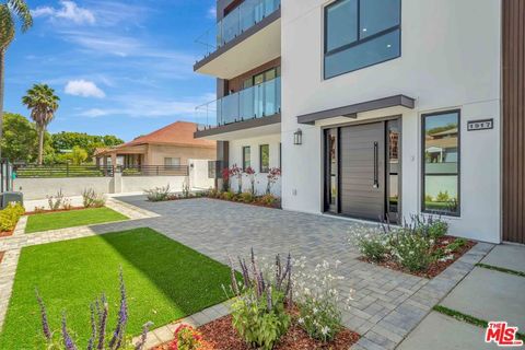 Tiny photo for 1921 Federal Avenue #1919, Los Angeles, CA 90025 (MLS # 25619795)