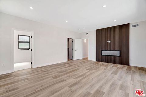 Tiny photo for 1921 Federal Avenue #1919, Los Angeles, CA 90025 (MLS # 25619795)