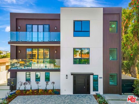 Tiny photo for 1921 Federal Avenue #1919, Los Angeles, CA 90025 (MLS # 25619795)