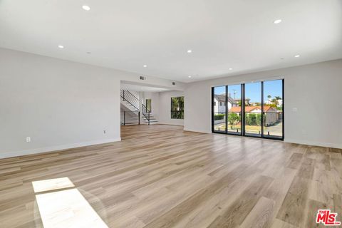 Tiny photo for 1921 Federal Avenue #1919, Los Angeles, CA 90025 (MLS # 25619795)