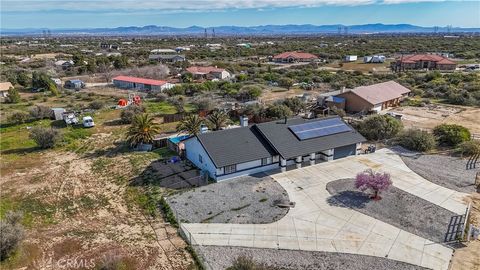 7426 Cedar Street Phelan CA 92371