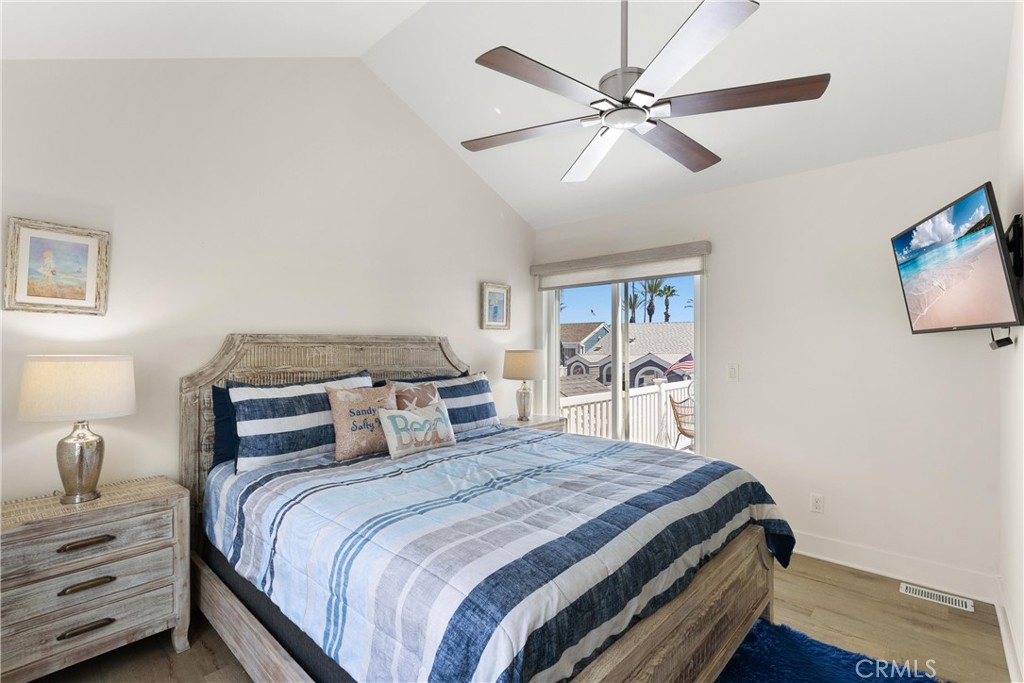 Lido Peninsula (LIPN) - Manufactured In Park