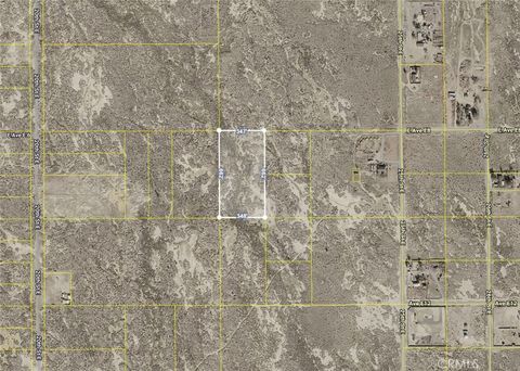 Photo of 2300 E Avenue E8, Lancaster, CA 93535 (MLS # SR26033011)