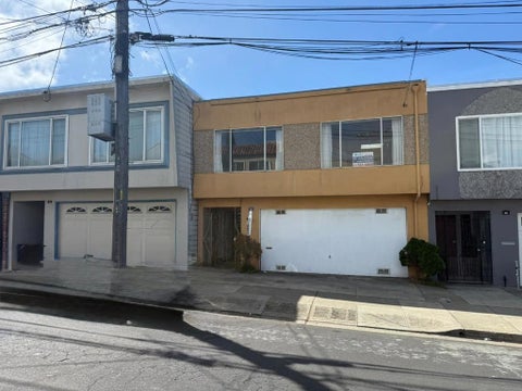 Photo of 60 E Moltke ST, Daly City, CA 94014 (MLS # ML82059535)