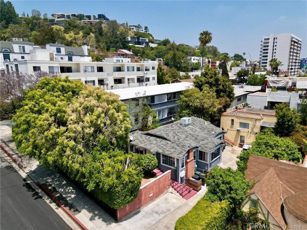 1204 N Clark