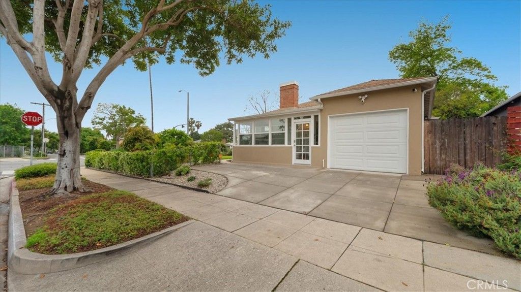 listing image 130729536069227739107