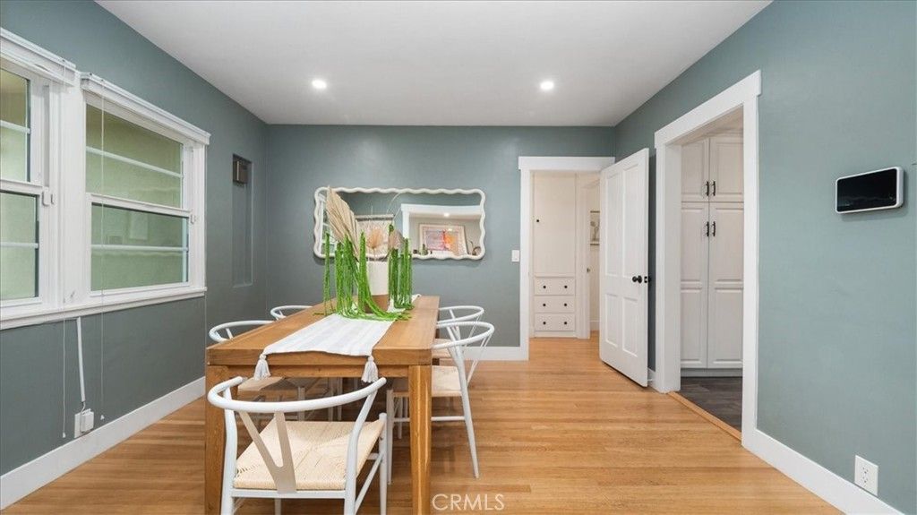 listing image 130726301309846680704