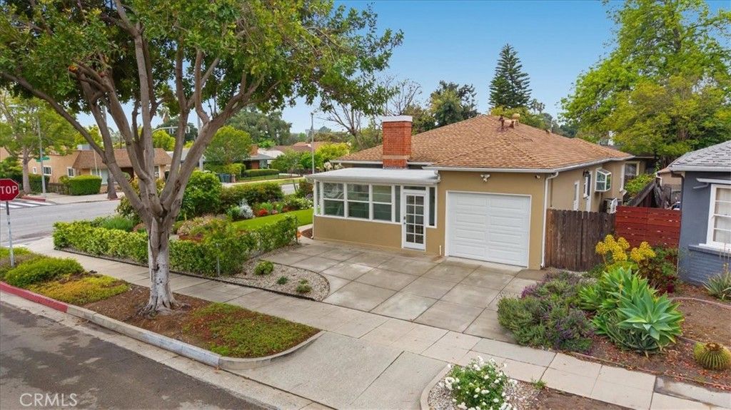 listing image 130725321228692830415