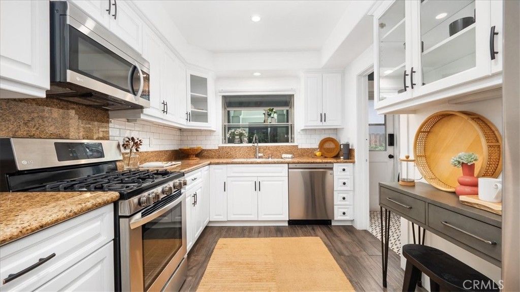 listing image 130729220153511448328