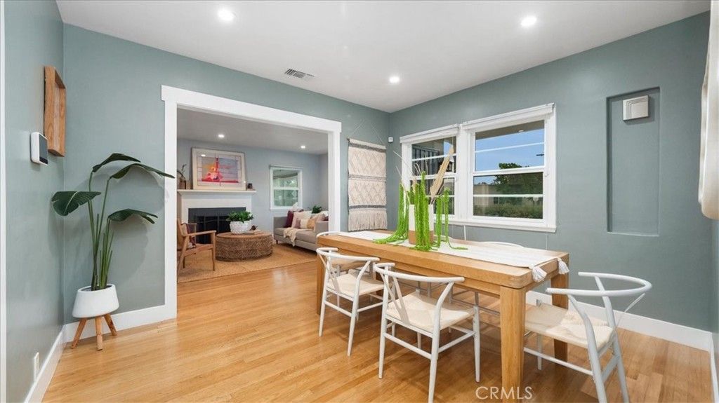 listing image 130729033159067822808