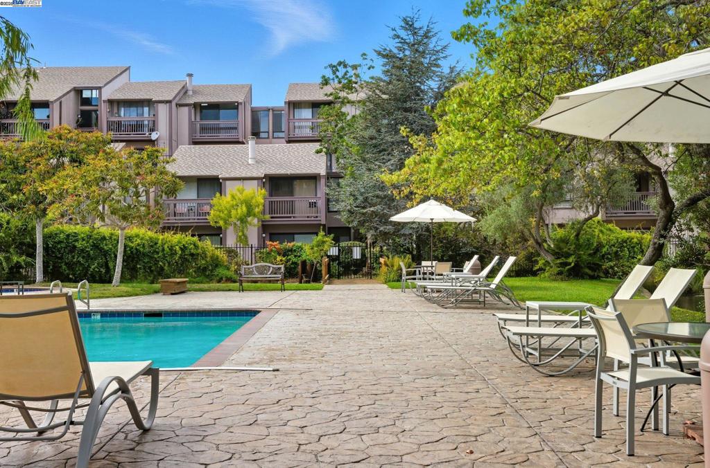 SOUTHSHORE - Residential