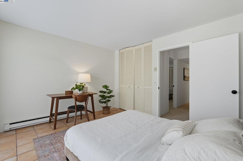 SOUTHSHORE - Residential