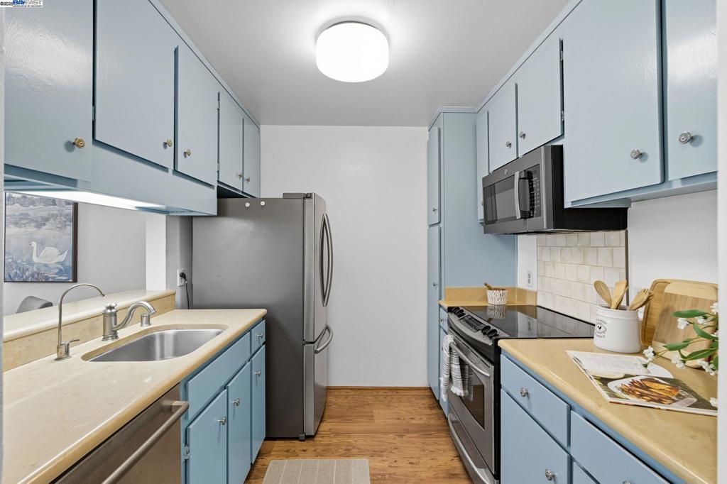 SOUTHSHORE - Residential