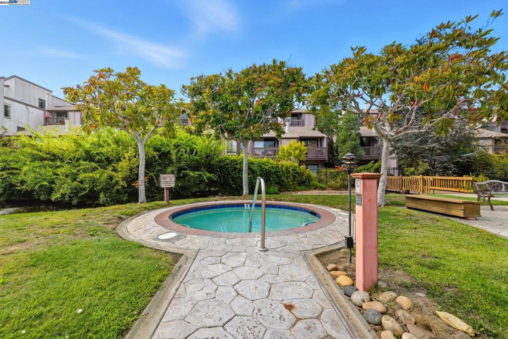 SOUTHSHORE - Residential